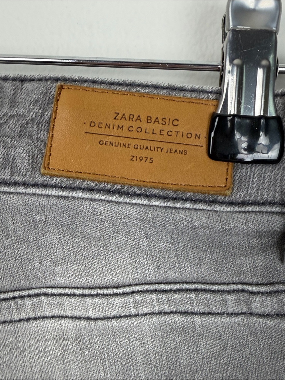 Zara Z1975 Gray Floral Distressed Skinny Jeans Size 2 - Picture 4 of 4